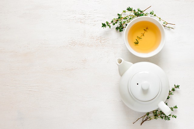 Kurkumový čaj s citronem: Osvežující nápoj pro zdraví